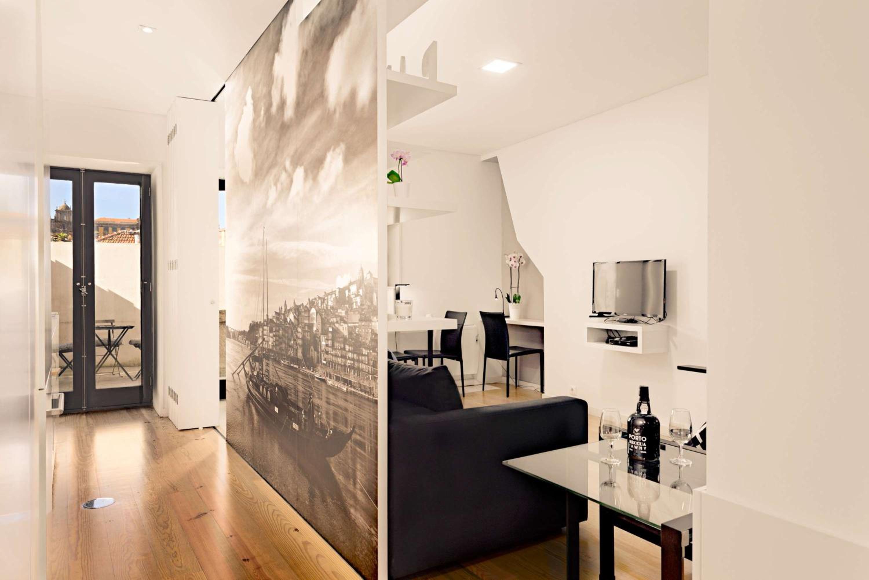 Studio With Terrace