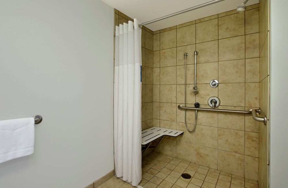 Studio, 1 King Bed, Accessible, Non Smoking - Photo 3