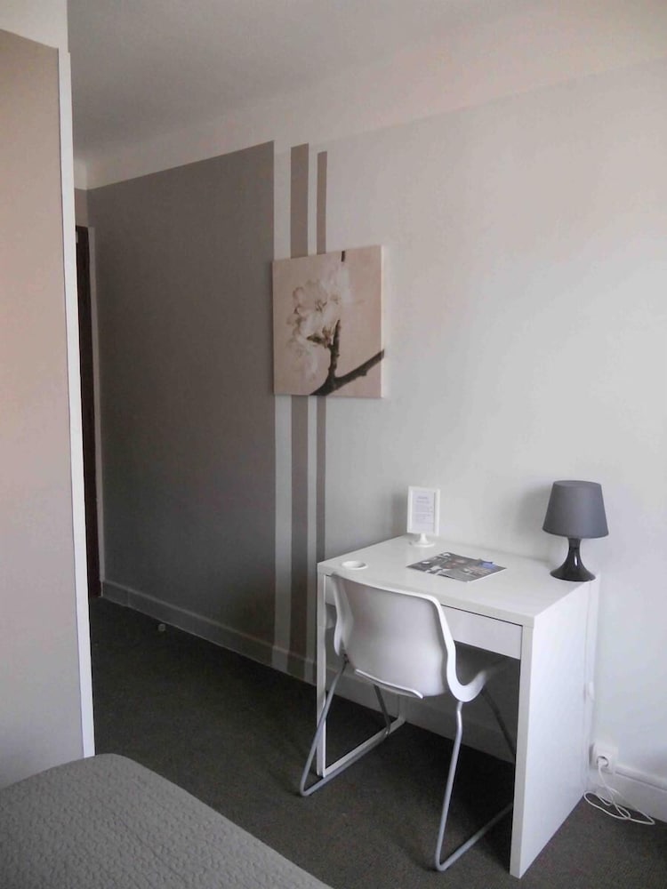 Single Room With Private Toilets Outside The Room photo 3
