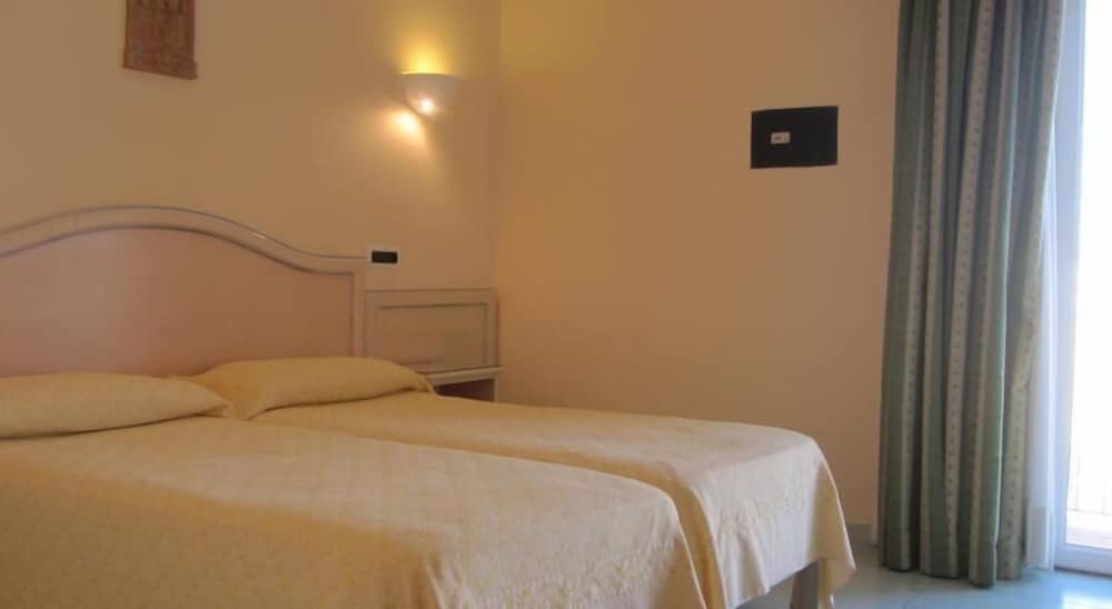 Double Room Single Use photo 3