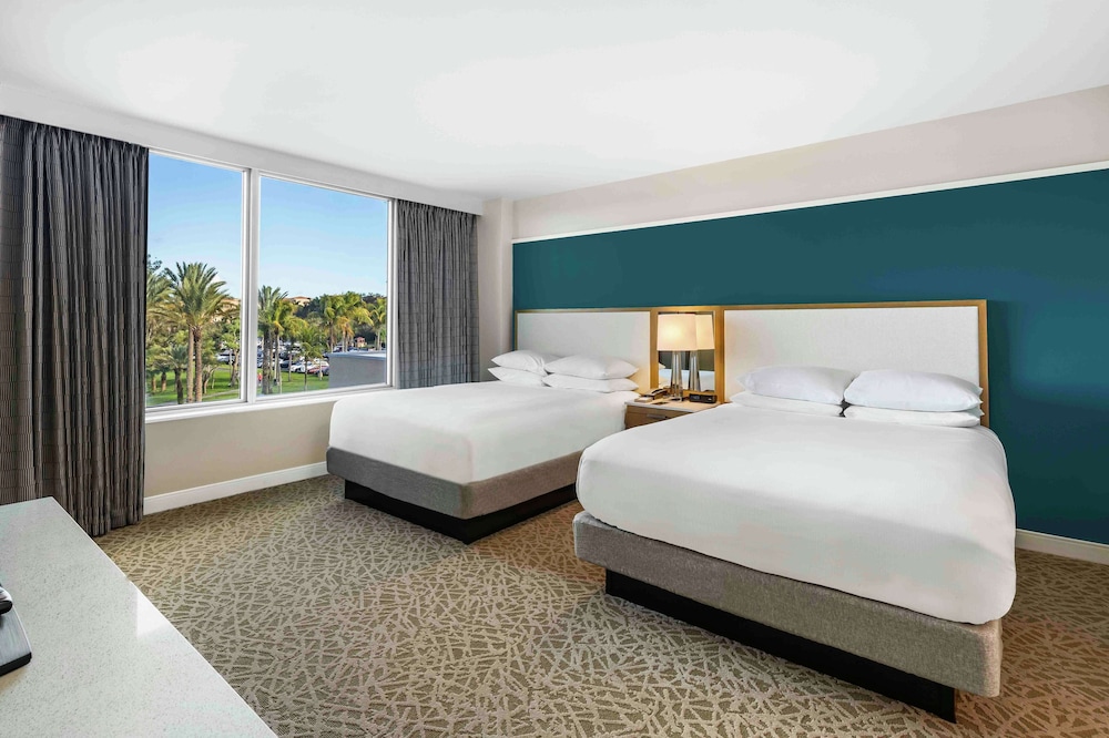 Suite, 2 Queen Beds, Terrace