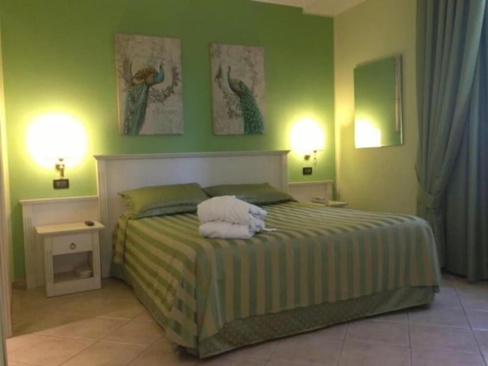 Deluxe Double Room, Balcony photo 1