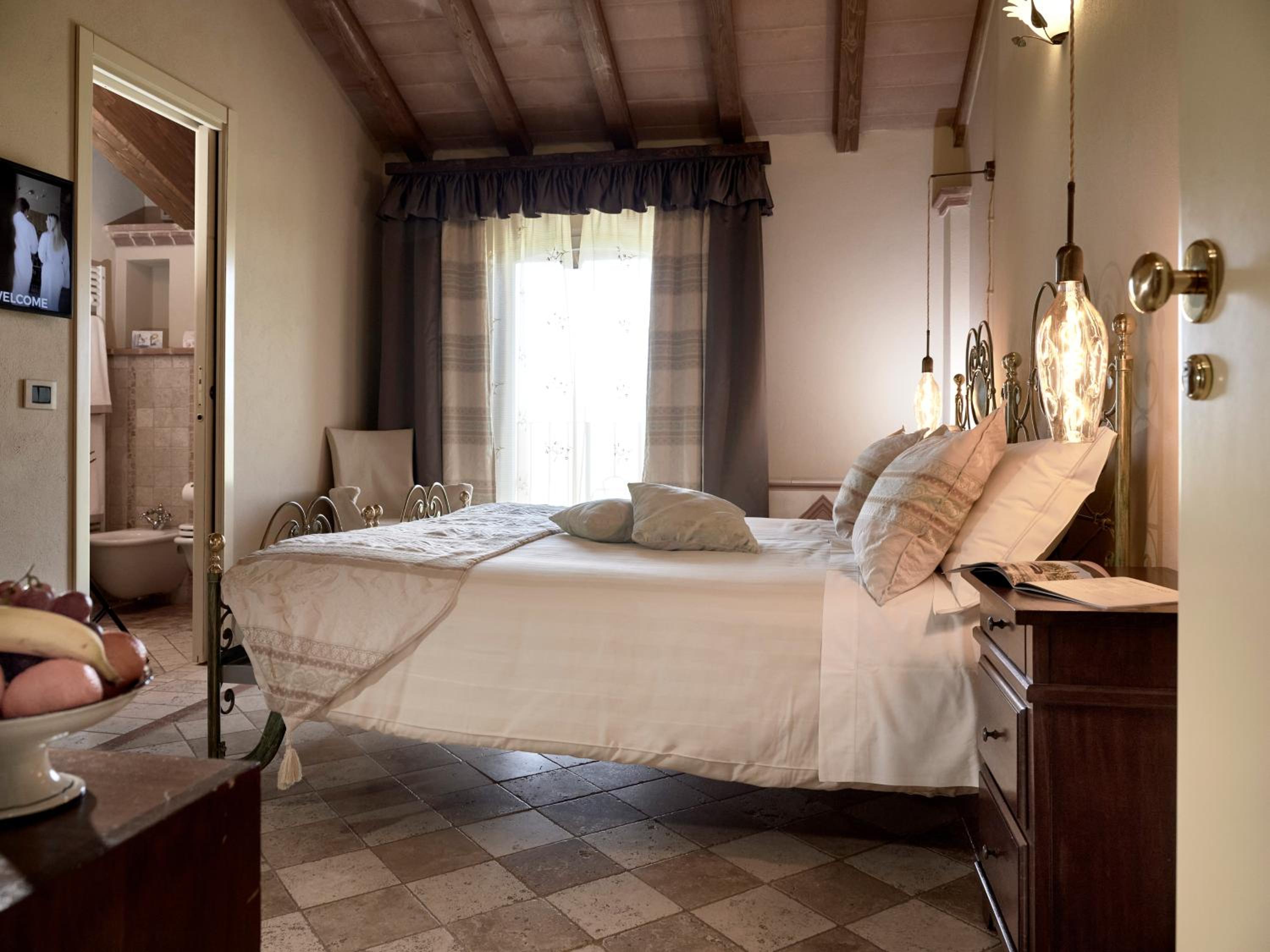 Superior Double or Twin Room - Photo 5