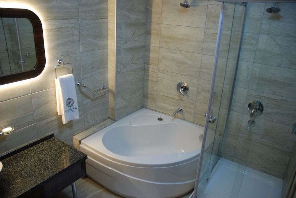 King Suite photo 3