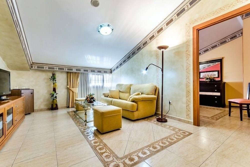 Deluxe Suite photo 3