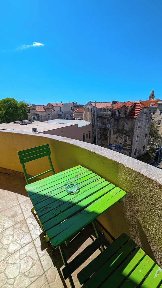 Double Room, 1 Double Bed, Non Smoking, Private Bathroom - Photo 12