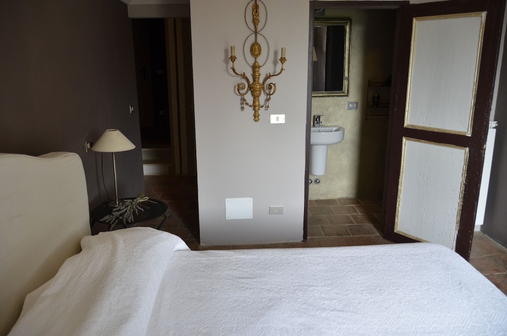 Double Room, 1 Queen Bed, Balcony photo 3