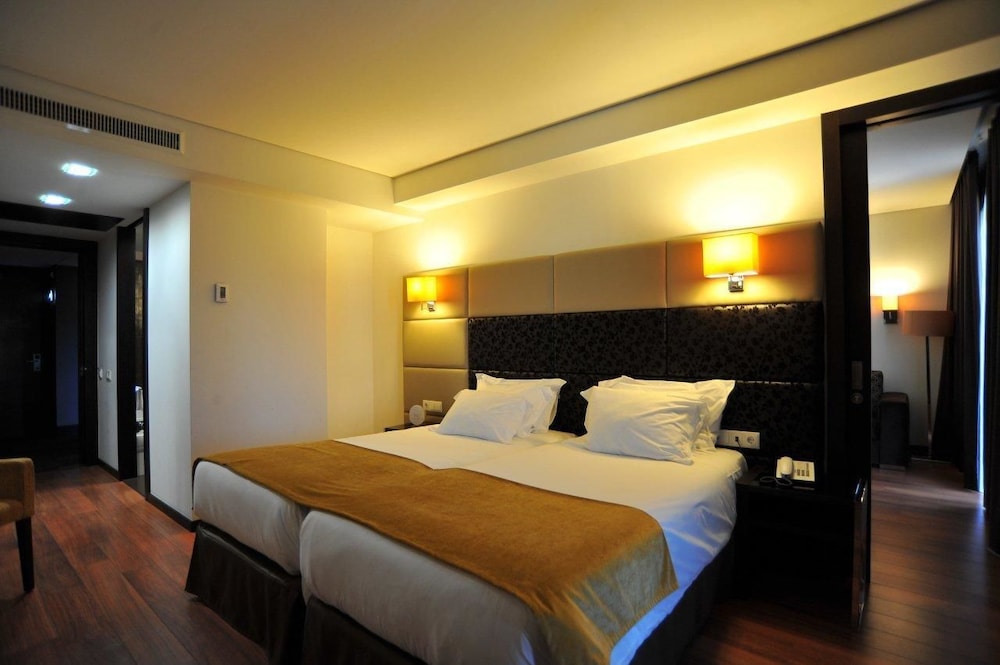 Junior Suite, Balcony - Photo 3