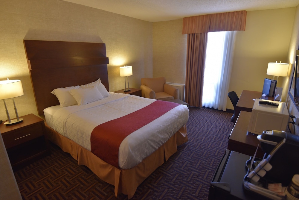 Standard Room, 1 Queen Bed - Photo 2