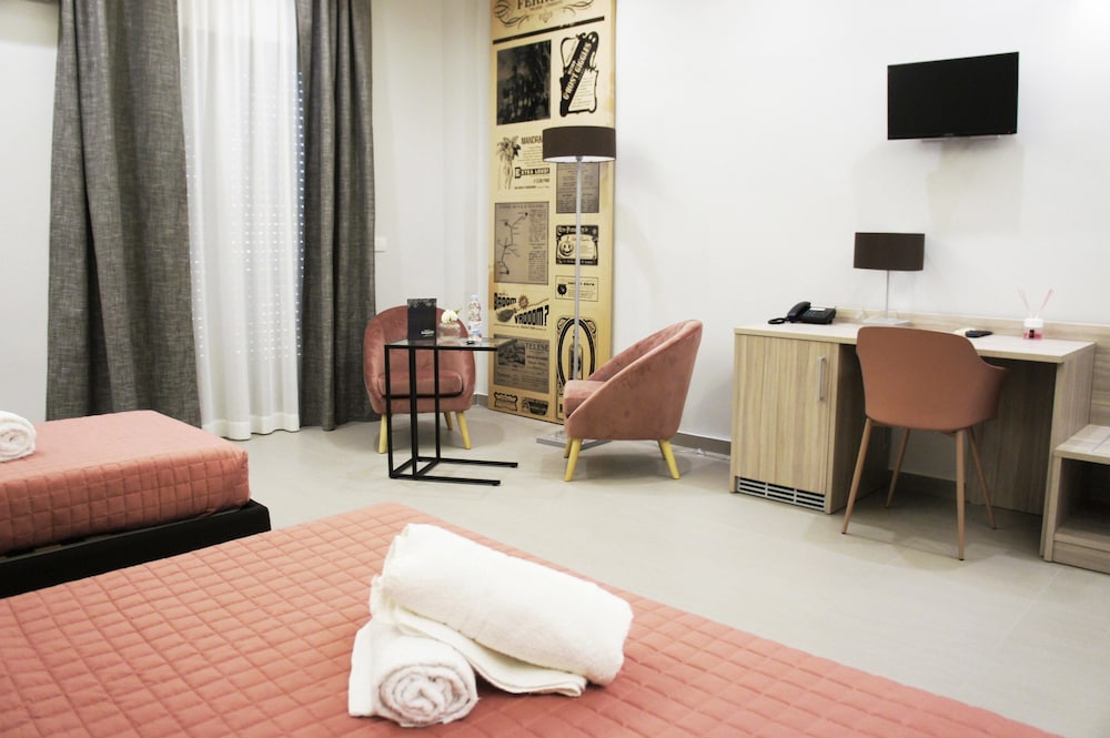Comfort Triple Room, Multiple Beds, City View (LA FERROVIA) photo 2