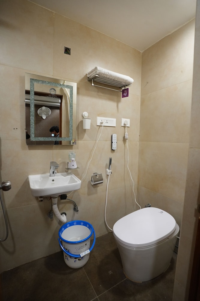 Deluxe Room - Photo 2