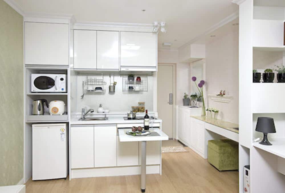 Standard Double Room - No Kitchenette (Netflix available, Personal ID needed) photo 3