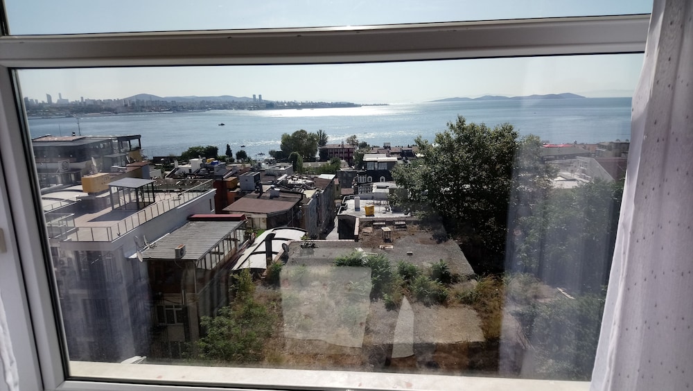 Suite, Sea View (On the 4th Floor, No Elevator) photo 2