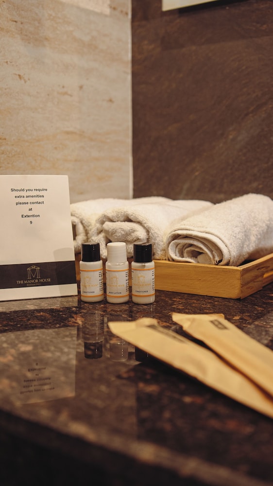 Executive Room - Photo 10