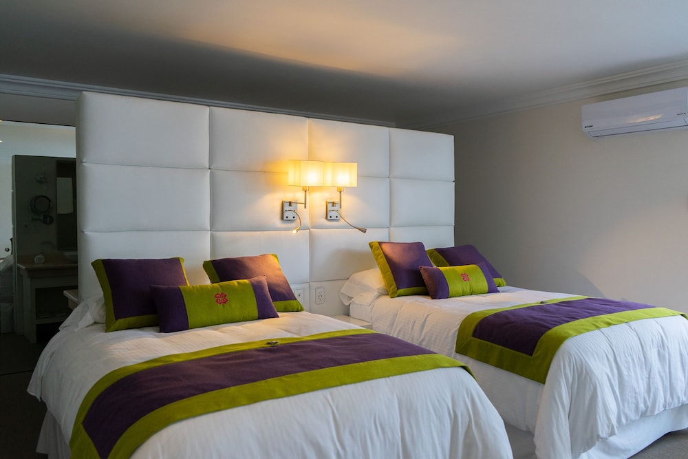 Twin Junior Suite Double - Photo 1