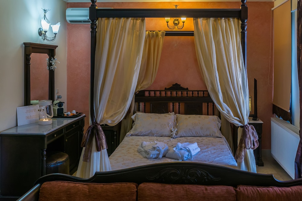 Deluxe Suite, 1 Bedroom, Jetted Tub, Bay View photo 1