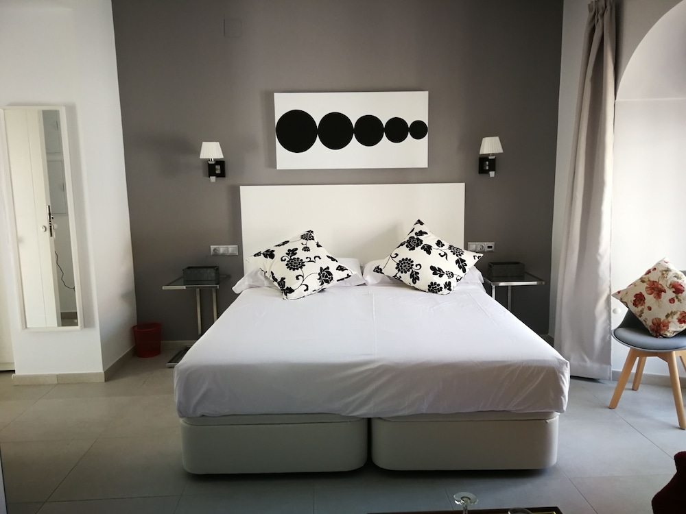 Estudio de confort, 2 camas individuales.