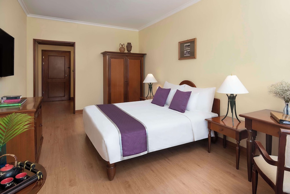 Deluxe Room - Photo 5