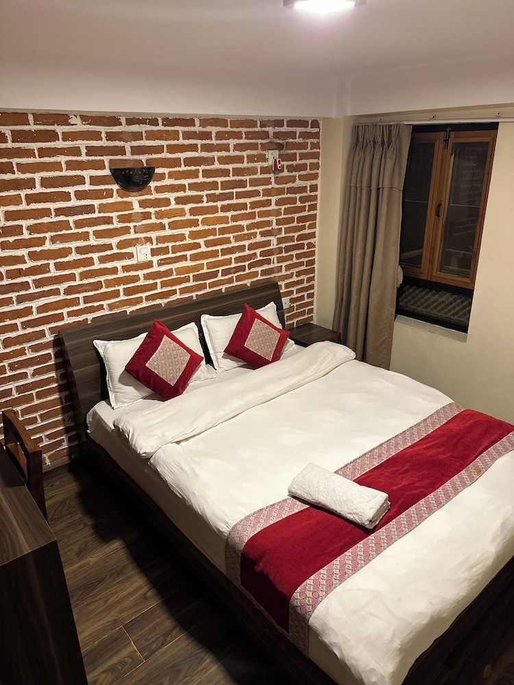 Deluxe Double Room, 1 Queen Bed, Valley View photo 3