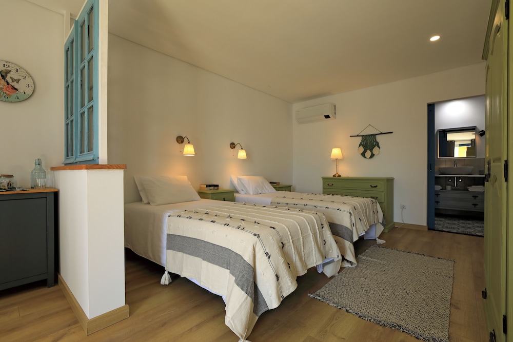 Deluxe Double or Twin Room photo 1