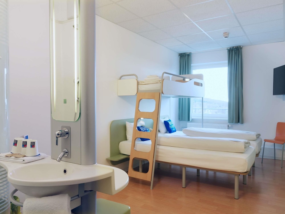 Triple Room, 1 Double Bed photo 1