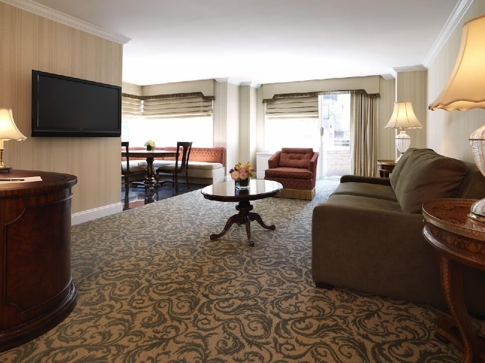Executive One- Bedroom Suite