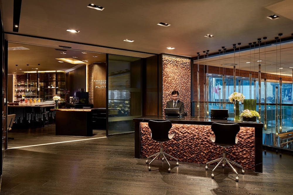 Executive Suite, 1 Bedroom (Hong Kong) thumbnail 6