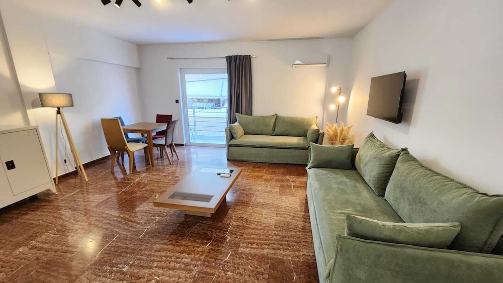 Family Apartment, 2 Bedrooms, City View
