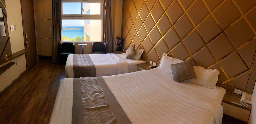 Deluxe Triple Room, Sea View photo 2