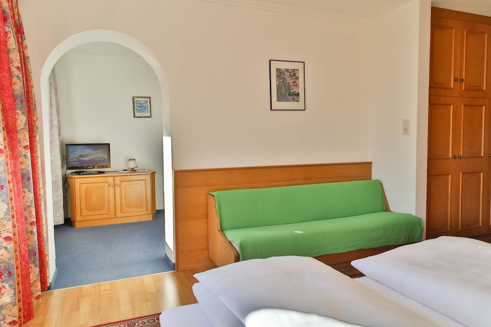 Deluxe Double Room, Balcony, Mountain View