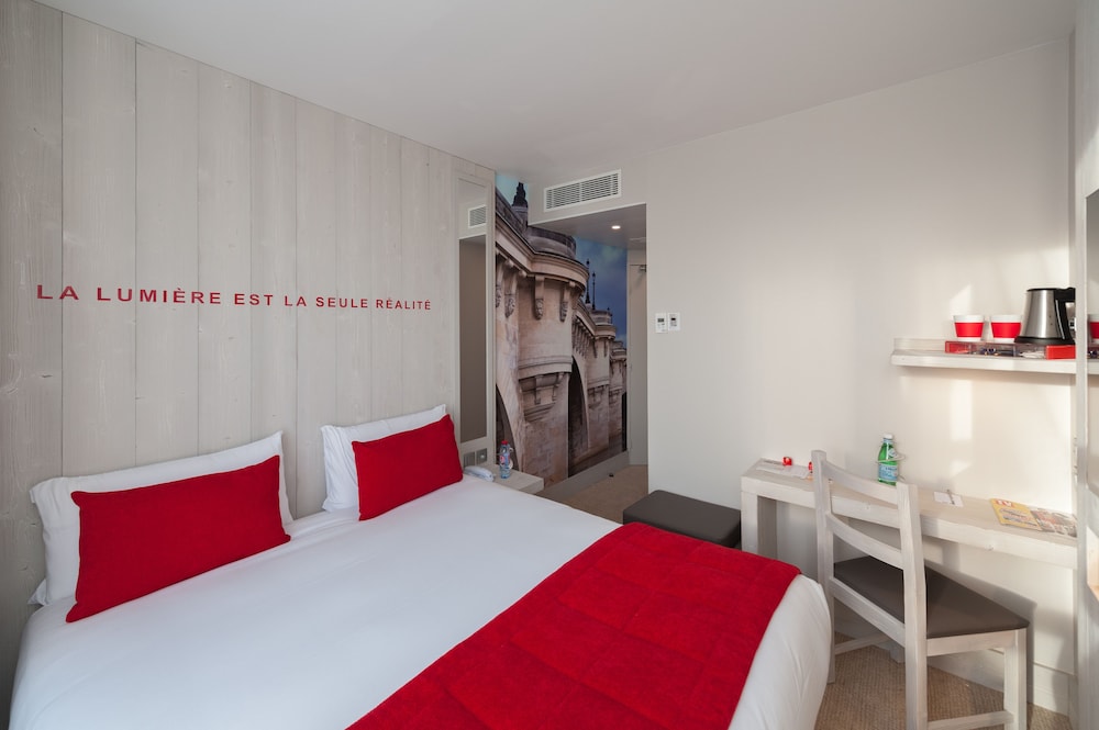 Standard Room, 1 King Bed photo 1