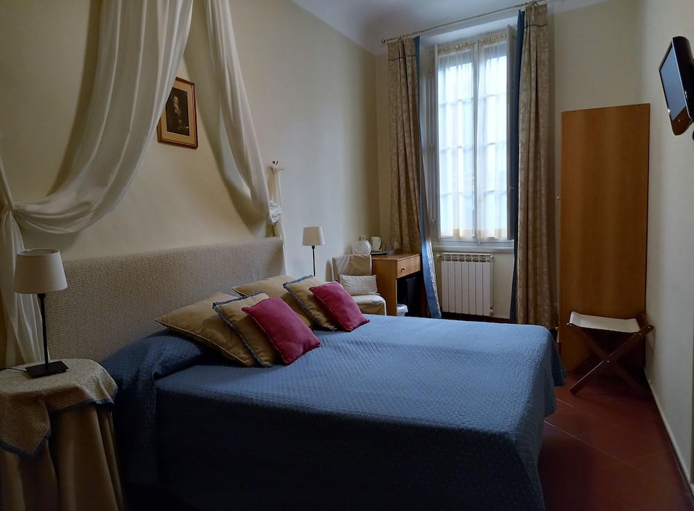 Deluxe Room, Private Bathroom photo 3