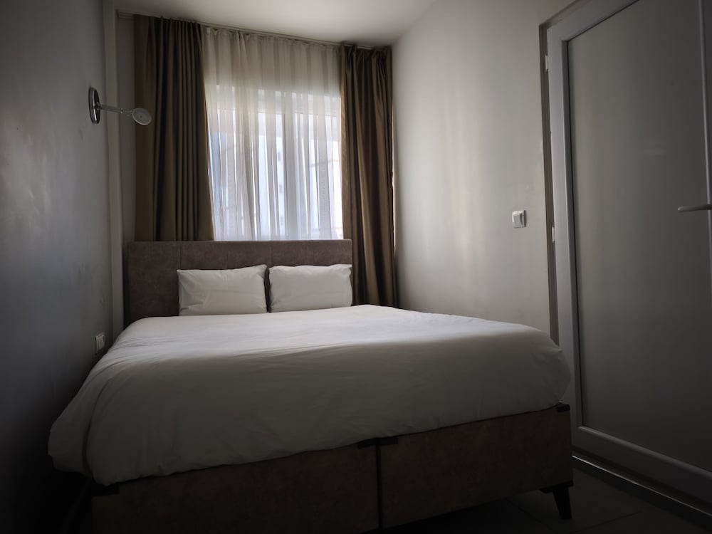 Economy Room - Photo 2