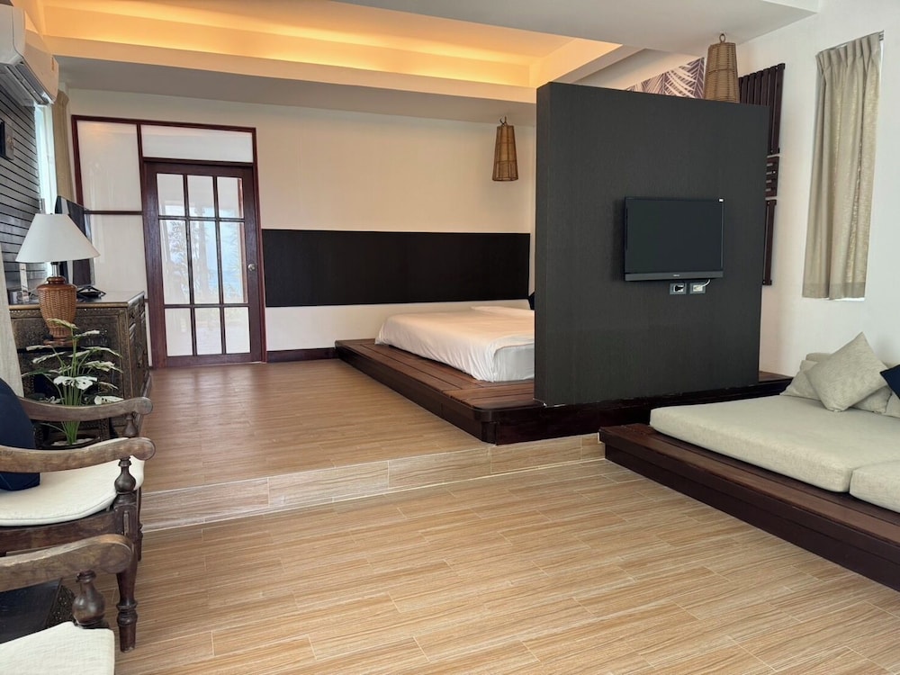 Villa, Beachside - Photo 5