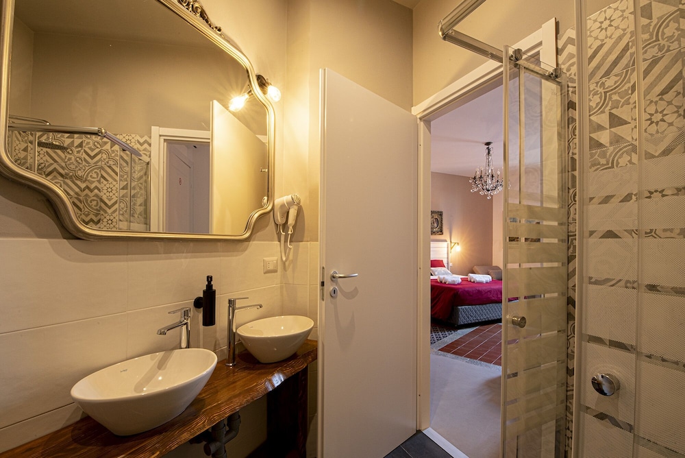 Deluxe Quadruple Room photo 2