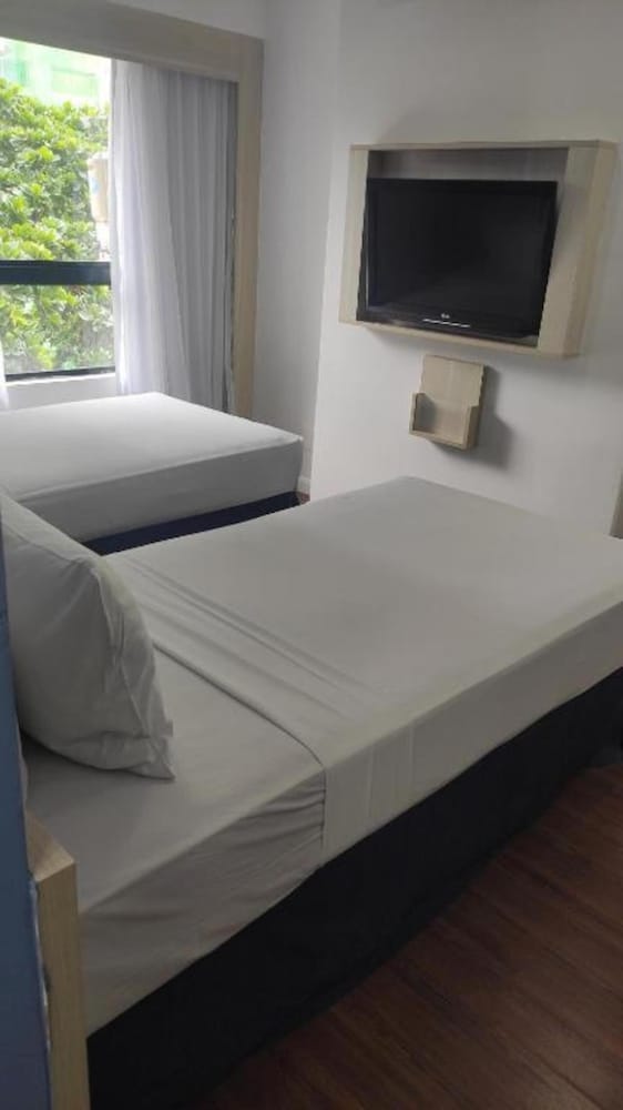 Classic Twin Room, 2 Twin Beds - Photo 5
