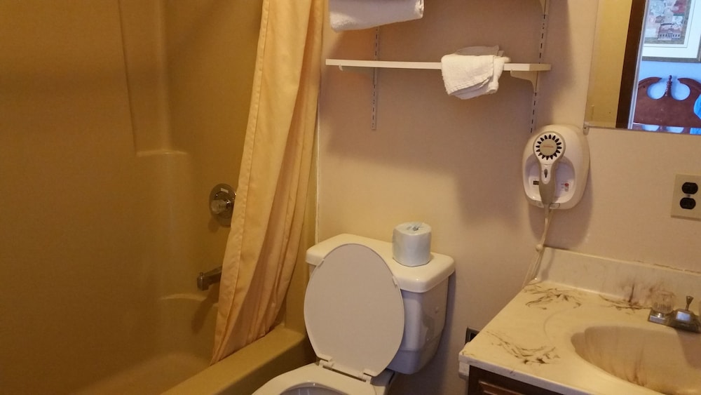 Suite, 1 King Bed, Jetted Tub photo 3