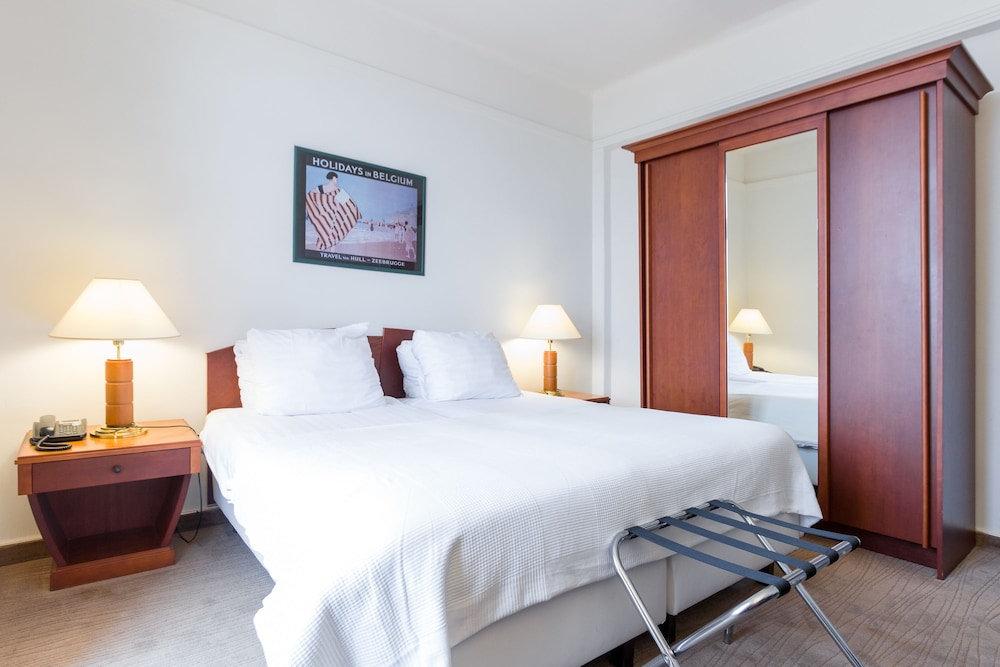 Classic Double or Twin Room, Sea View photo 3