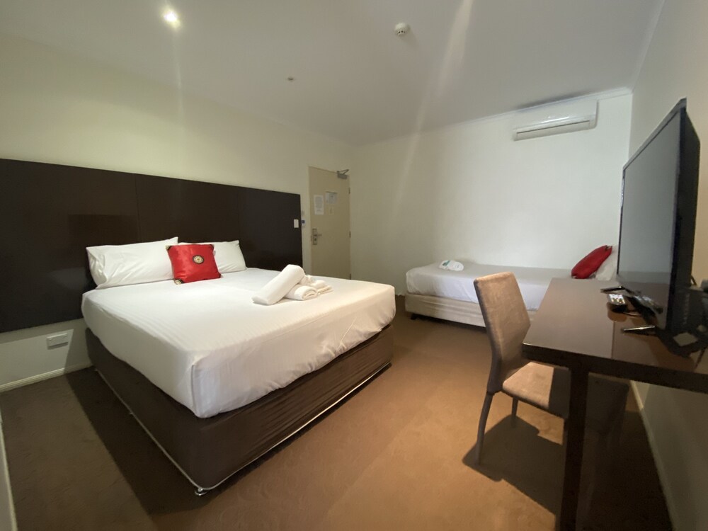 Standard Room, Non Smoking (Executive  Family) photo 1