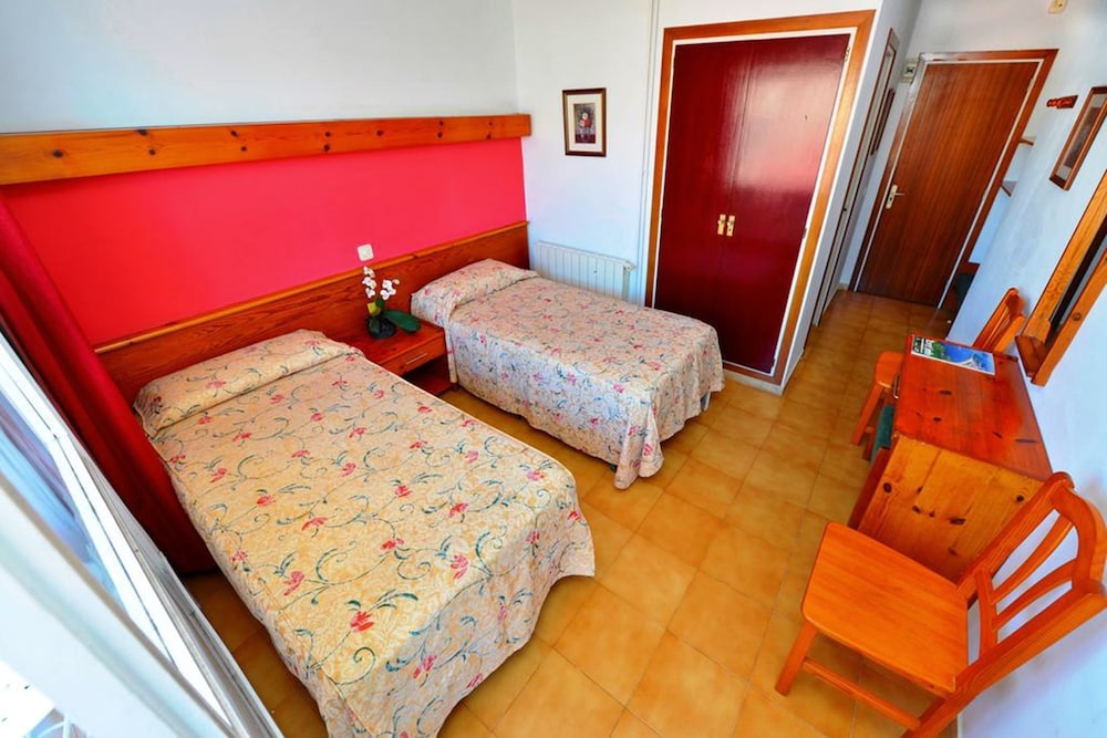 Double Room, Balcony - Photo 5