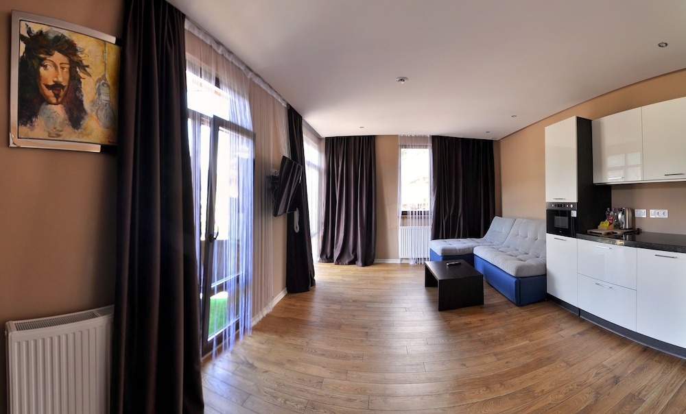 Deluxe Room, Kitchenette photo 1