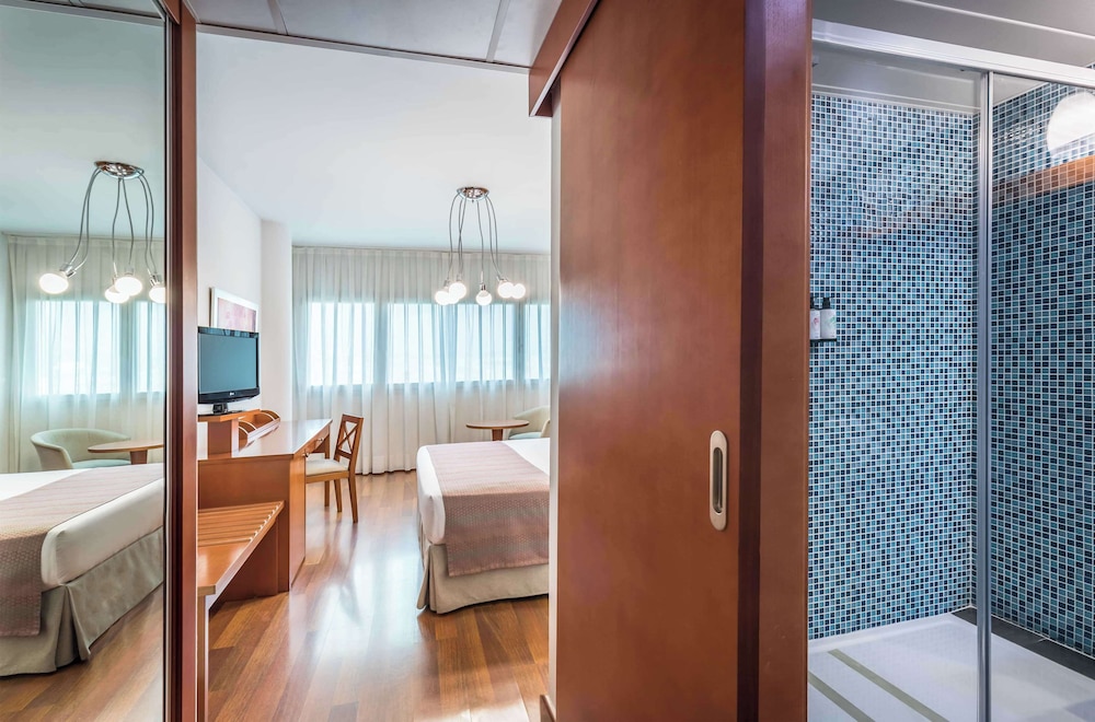 Superior Room - Photo 10