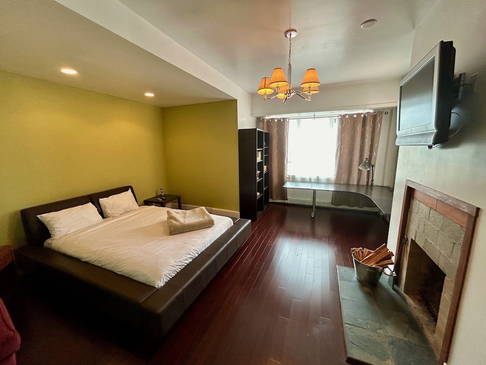 City Penthouse photo 2