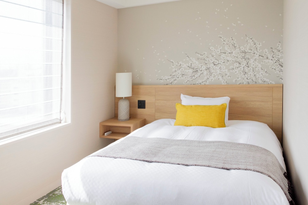 Standard Single Room, 1 Large Twin Bed, Non-smoking photo 1