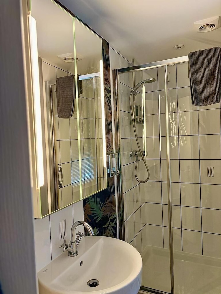 Single Room, River View (Room 5 Yr Elen) photo 3