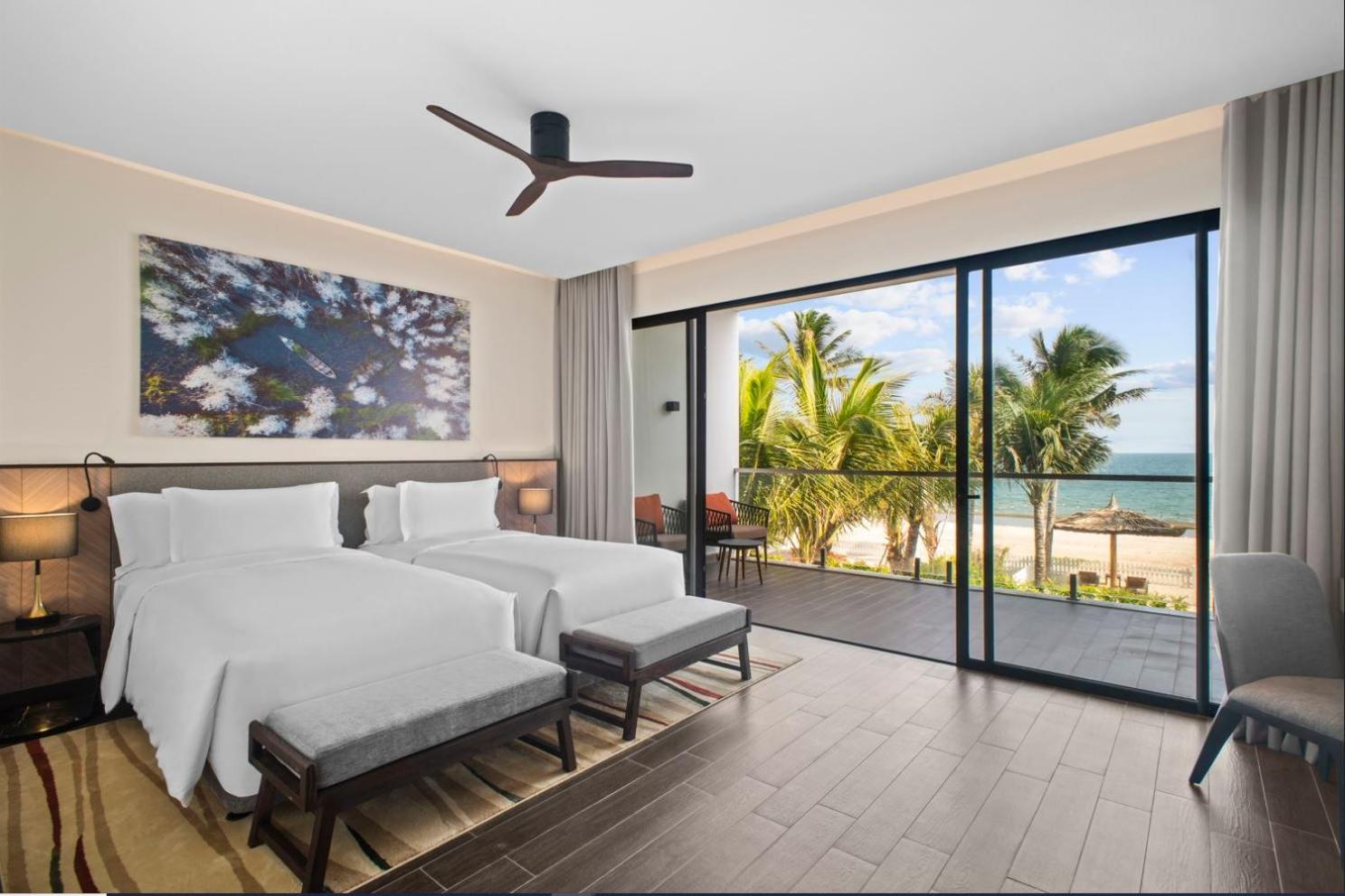 Ho Tram Beachfront Three Bedroom Pool Villa - Photo 9