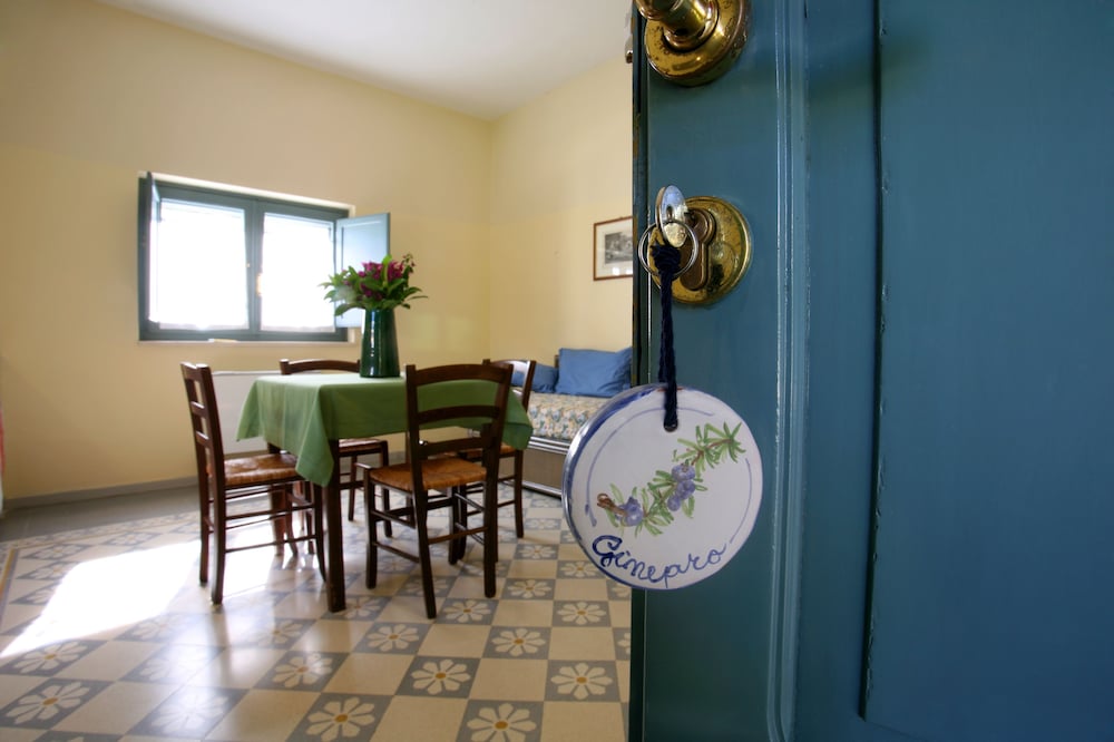 2 Bedroom House - Dependance photo 1