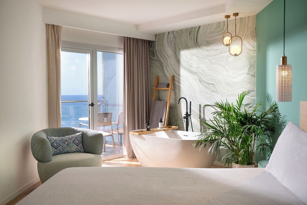 The Loft Sea View (2+2)