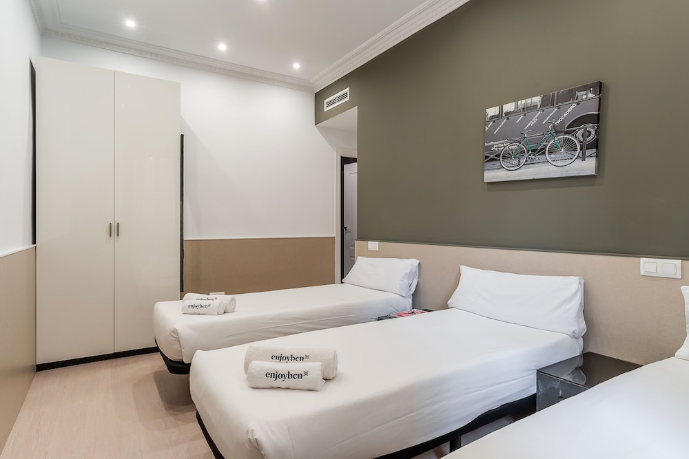Family Apartment, City View photo 3