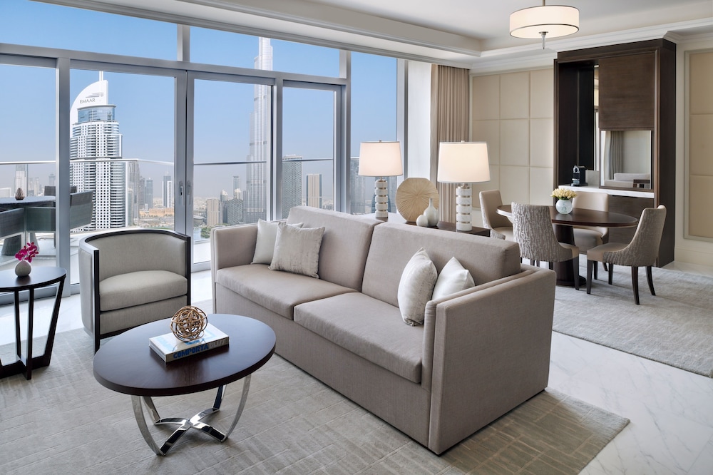 Executive Suite Burj Khalifa & Fountain View - Lounge Access serving Lunch, afternoon tea
